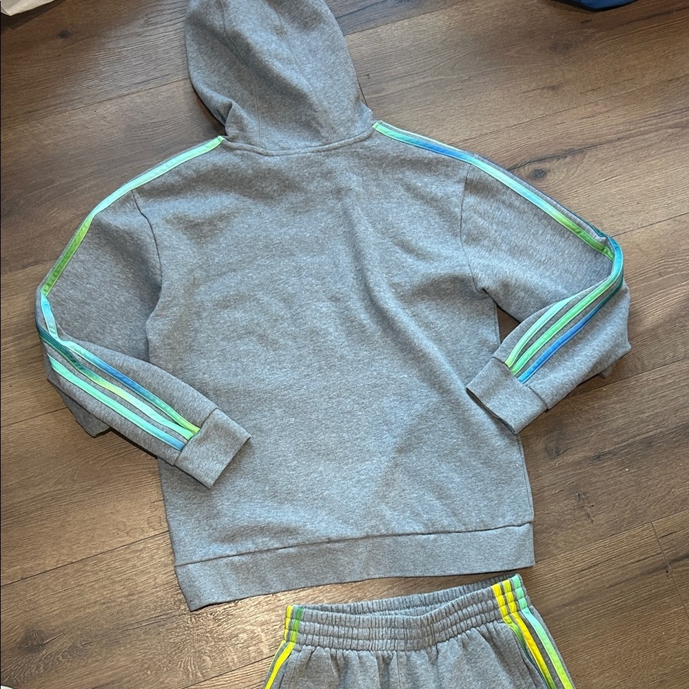 adidas Gray Hoodie and Joggers Set with Teal and Yellow Stripes !! Size large - Picture 9 of 9